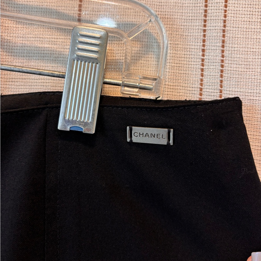 Vintage Chanel 100% Wool Trousers (Cruise 2000 Collection) - Picture 7 of 9